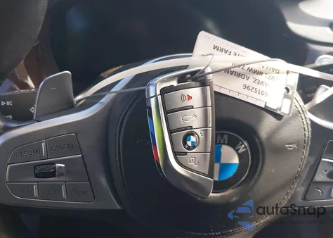 2022 BMW 740 I z USA, uszkodzony, nr VIN WBA7T2C02NCG88117